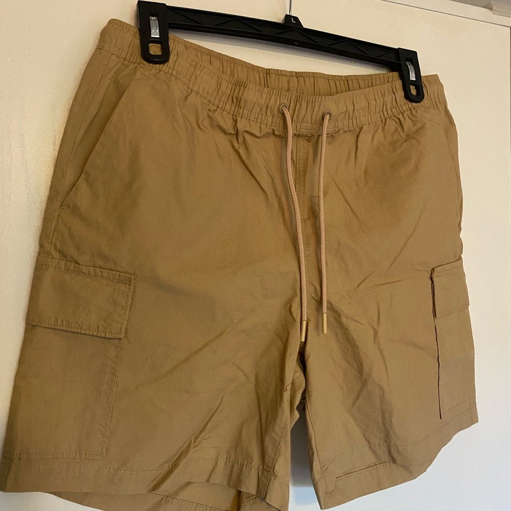 Men's Tan Cargo Shorts